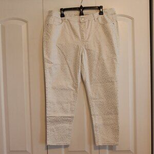 Soft Surroundings Straight Leg 5 Pocket Jeans White/Silver Animal Print PXL(18P)